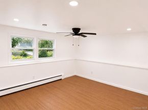 27 Wedgewood Drive, Coram NY 11727