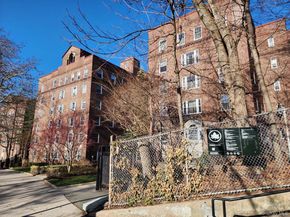 117-01 Park Lane South C2M, Kew Gardens NY 11415