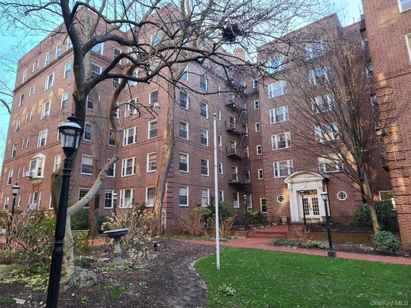 117-01 Park Lane South C2M, Kew Gardens NY 11415