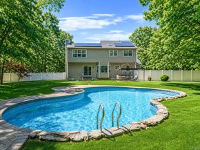 9 Mulligan Drive, Medford NY 11763