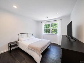 9 Mulligan Drive, Medford NY 11763