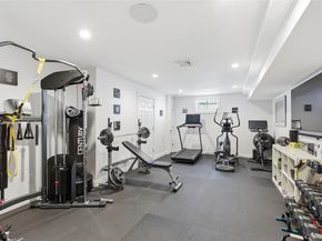 77 Mud Road, Setauket NY 11733