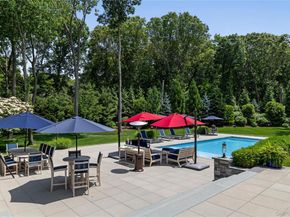 77 Mud Road, Setauket NY 11733