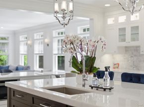 77 Mud Road, Setauket NY 11733