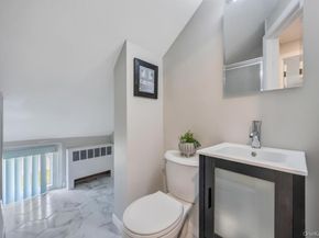 17 Skylark Lane, Levittown NY 11756