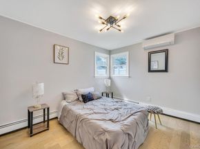 17 Skylark Lane, Levittown NY 11756