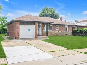 788 Dean Drive, Baldwin NY 11510