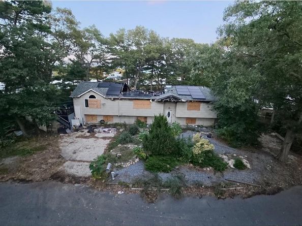 197 Albany Avenue, Babylon NY 11704