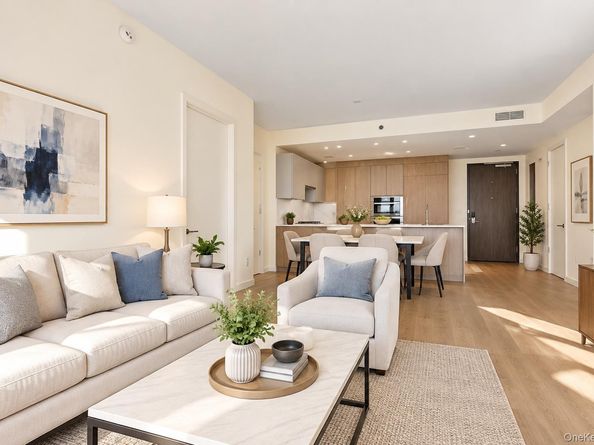133-36 37th Avenue 8F, Flushing NY 11354