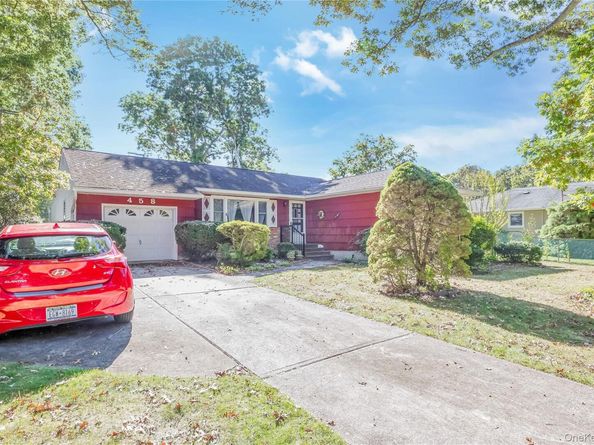 458 Johnson Avenue, Ronkonkoma NY 11779