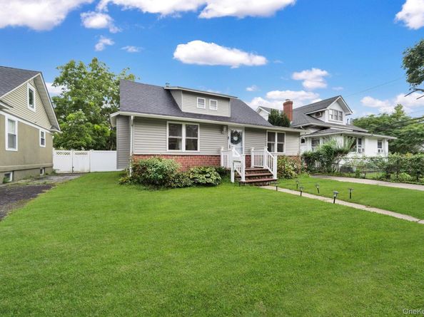 110 N Park Avenue, Bay Shore NY 11706