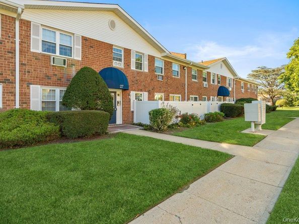 460 Old Town Road 27L, Port Jefferson Station NY 11776