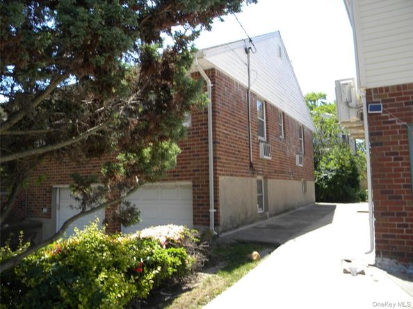 2810 210th Place, Bayside NY 11360