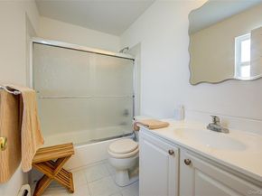 913 Arctic Street, Lindenhurst NY 11757
