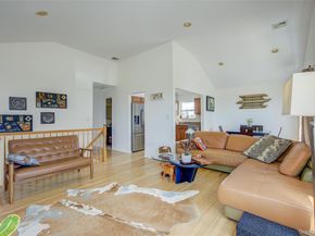 913 Arctic Street, Lindenhurst NY 11757