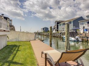 913 Arctic Street, Lindenhurst NY 11757