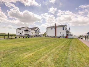 913 Arctic Street, Lindenhurst NY 11757