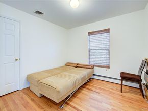 913 Arctic Street, Lindenhurst NY 11757