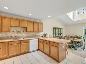 1 Summerfield Lane S, Aquebogue NY 11901