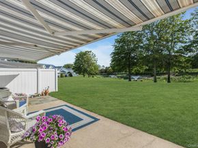 1 Summerfield Lane S, Aquebogue NY 11901