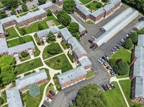 73-11 263rd Street B, Glen Oaks NY 11004