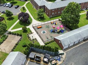 73-11 263rd Street B, Glen Oaks NY 11004