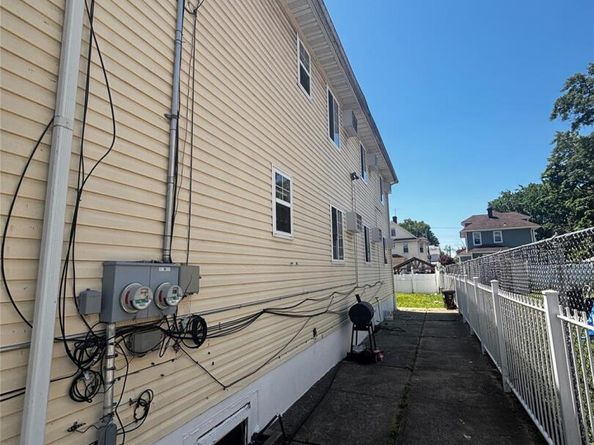 218-42 140th Avenue, Springfield Gardens NY 11413