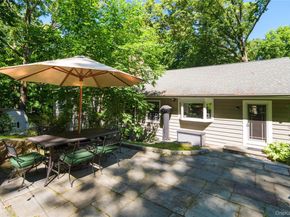 105 Cross Ridge, Chappaqua NY 10514