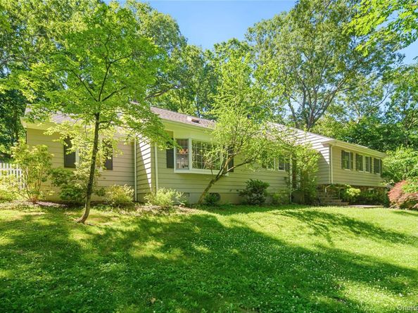105 Cross Ridge, Chappaqua NY 10514