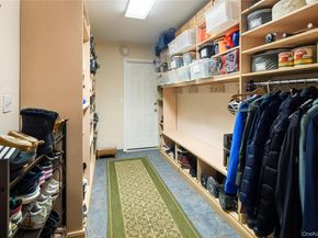 105 Cross Ridge, Chappaqua NY 10514