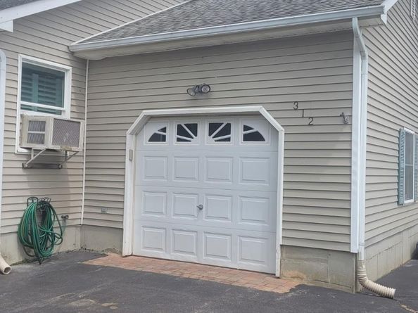 312 Riley Avenue, Calverton NY 11933