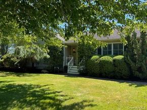 312 Riley Avenue, Calverton NY 11933