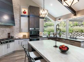 5 Oak Forest Court, Portola Valley CA 94028
