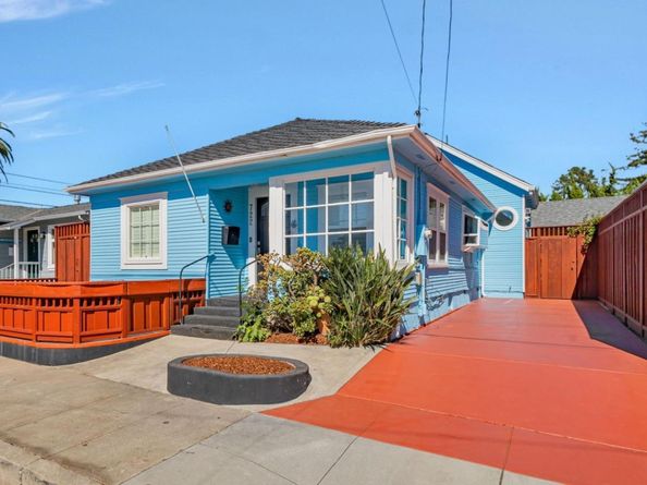 722 Cayuga Street, Santa Cruz CA 95062
