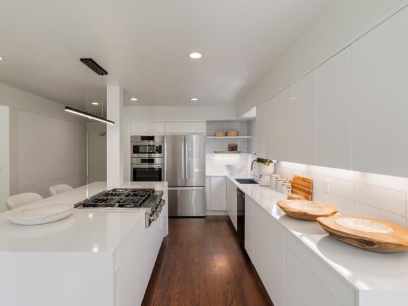 2051 Gordon Avenue, Menlo Park CA 94025