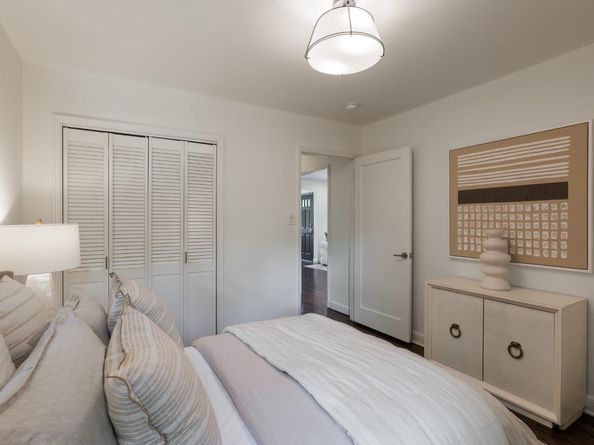 2051 Gordon Avenue, Menlo Park CA 94025