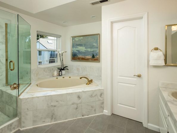 560 9th Avenue, Menlo Park CA 94025