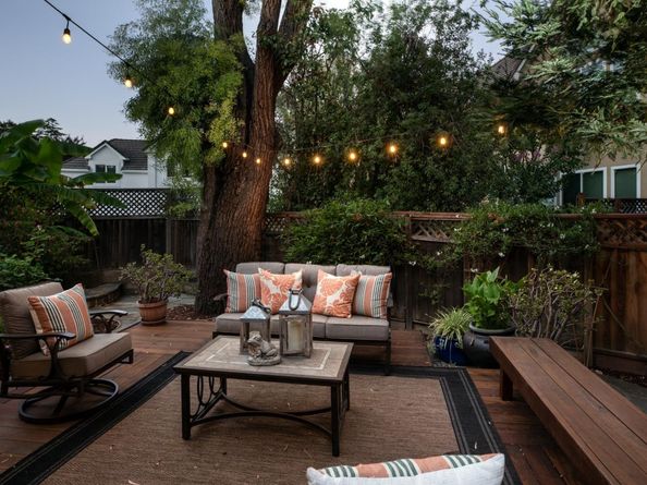 560 9th Avenue, Menlo Park CA 94025