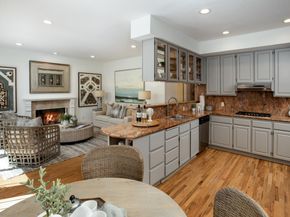 560 9th Avenue, Menlo Park CA 94025
