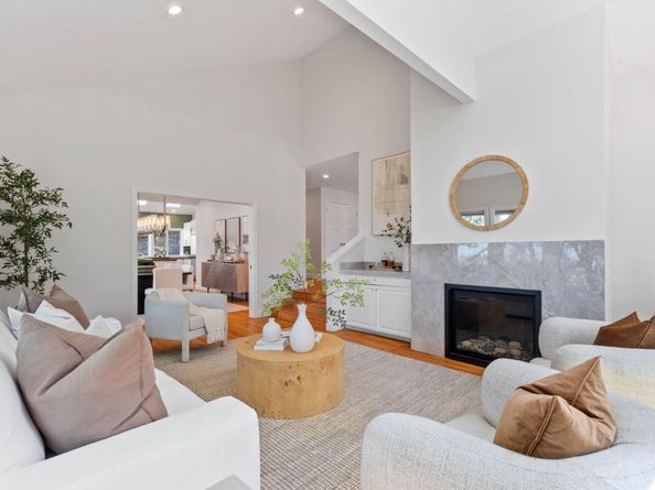100 Vaquero Way, Redwood City CA 94062