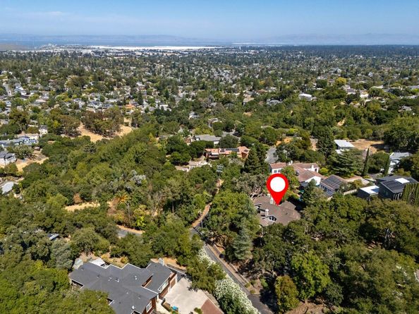 100 Vaquero Way, Redwood City CA 94062