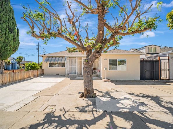 14997 Edgemoor Street, San Leandro CA 94579