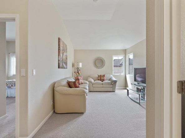 26 Oliveira Loop, Freedom CA 95019