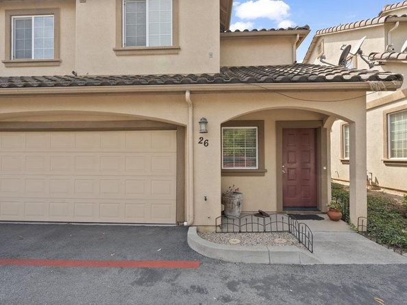 26 Oliveira Loop, Freedom CA 95019