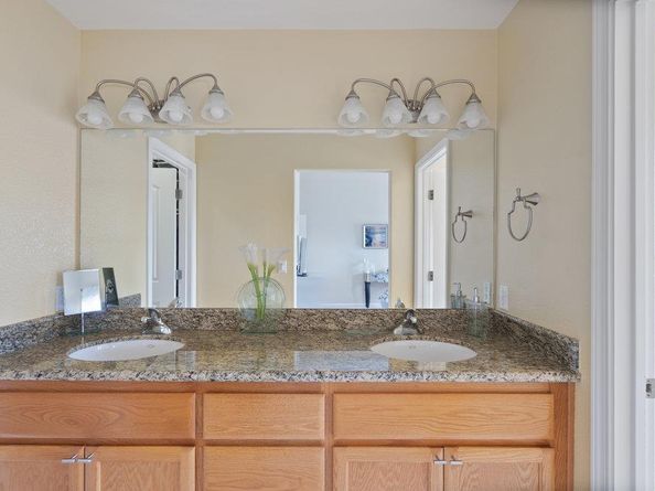 26 Oliveira Loop, Freedom CA 95019