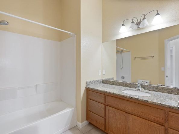 26 Oliveira Loop, Freedom CA 95019