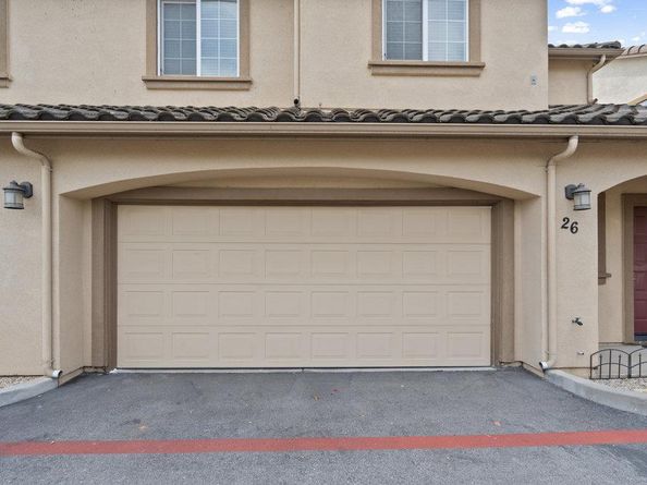 26 Oliveira Loop, Freedom CA 95019