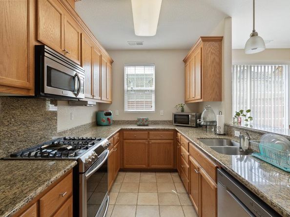 26 Oliveira Loop, Freedom CA 95019