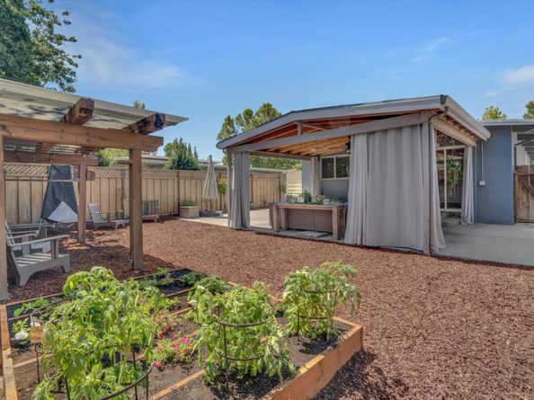 1430 Hill Avenue, Menlo Park CA 94025