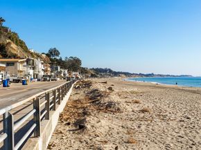 121 Aptos Village Way 1, Aptos CA 95003
